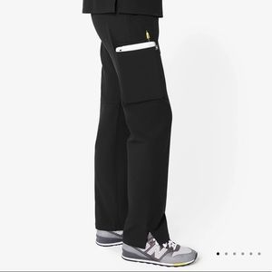 NEW Women’s Black Kade Cargo Scrub Pants sz SP